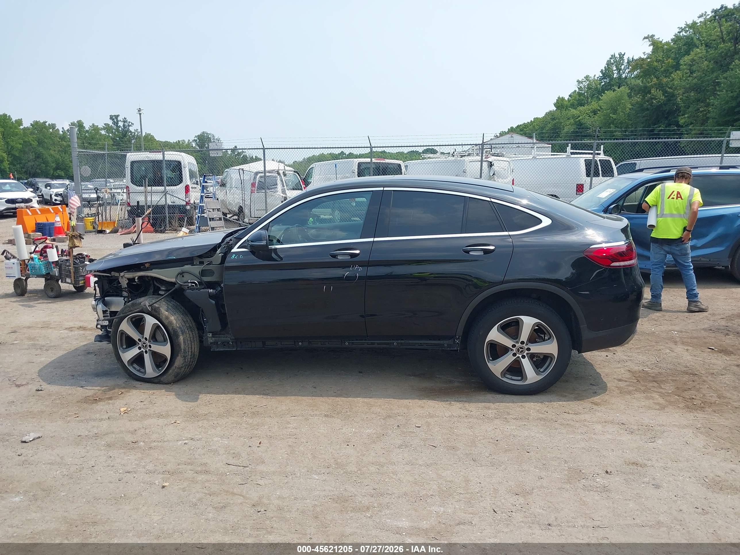 2023 MERCEDES-BENZ GLC 300 4MATIC COUPE