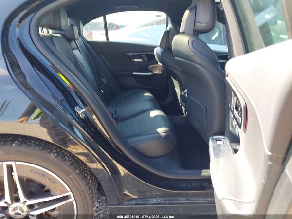 2024 MERCEDES-BENZ C 300