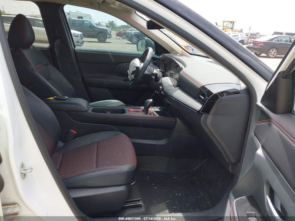 2025 NISSAN KICKS SR FWD