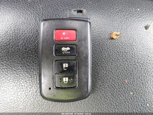 2016 TOYOTA RAV4 SE