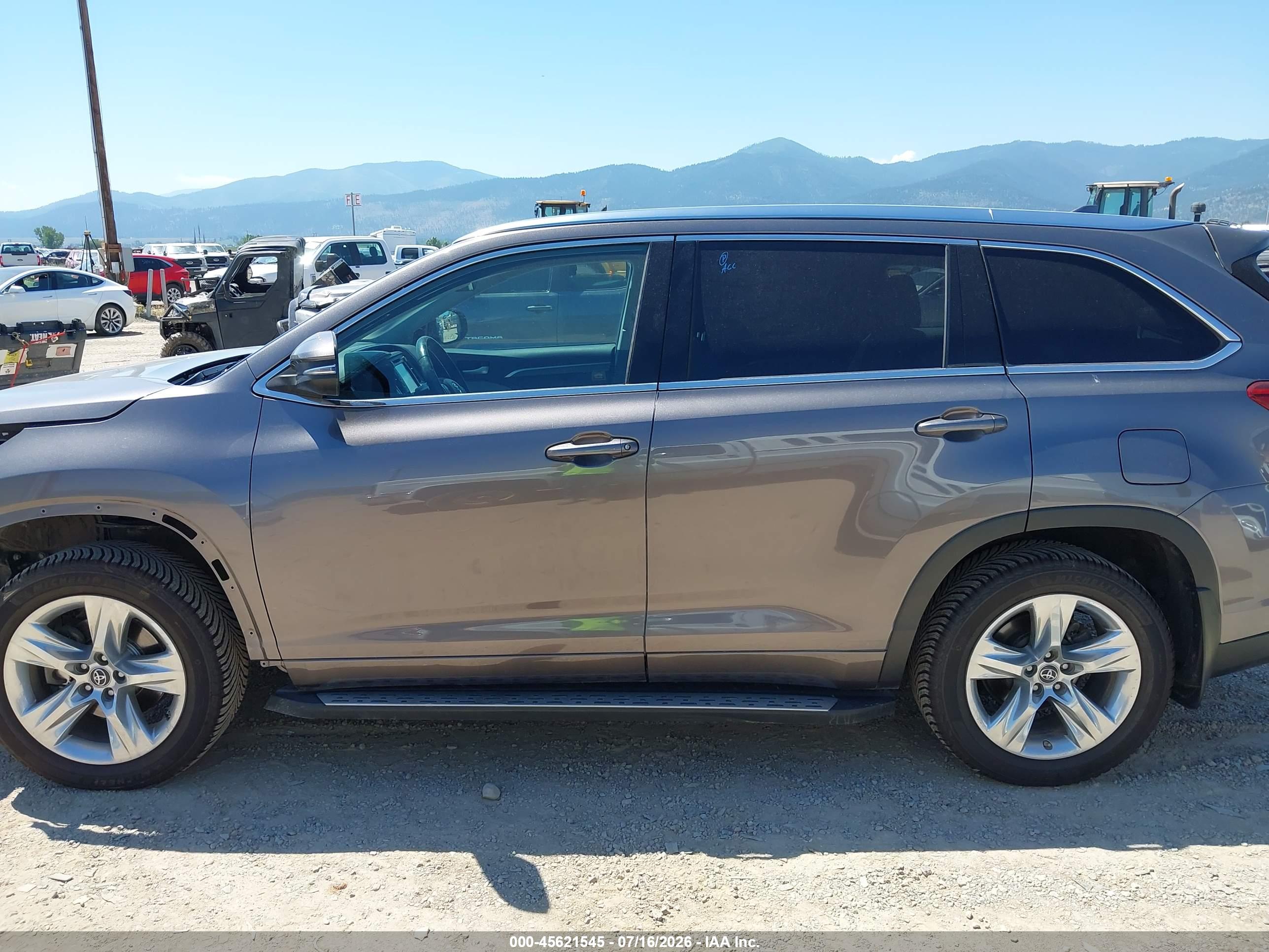 2018 TOYOTA HIGHLANDER LIMITED