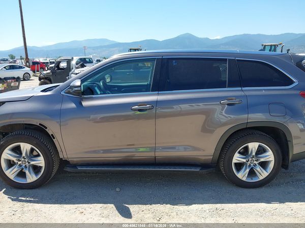 2018 TOYOTA HIGHLANDER