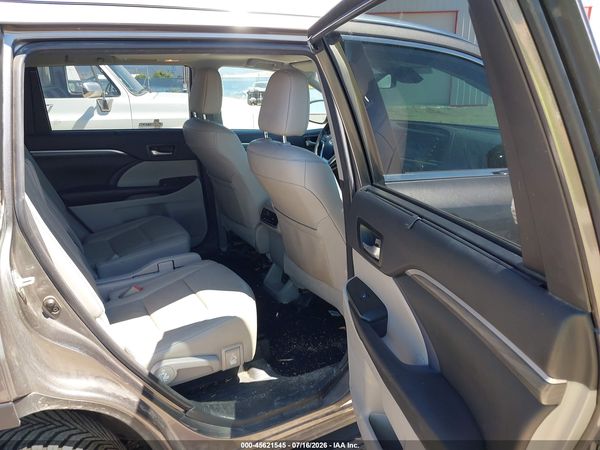 2018 TOYOTA HIGHLANDER LIMITED