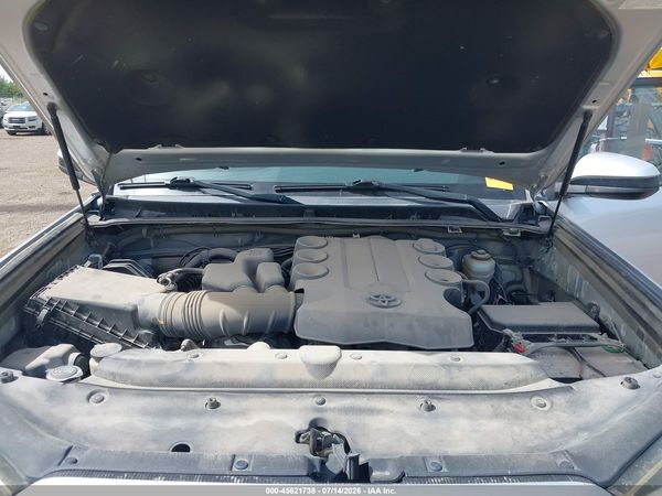 2018 TOYOTA 4RUNNER SR5