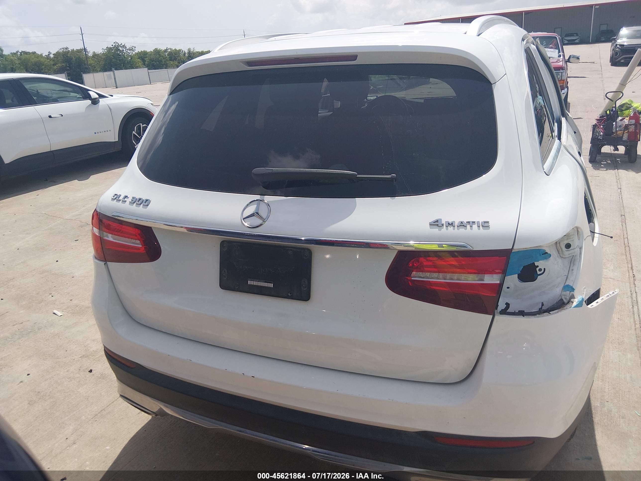 2019 MERCEDES-BENZ GLC 300 4MATIC