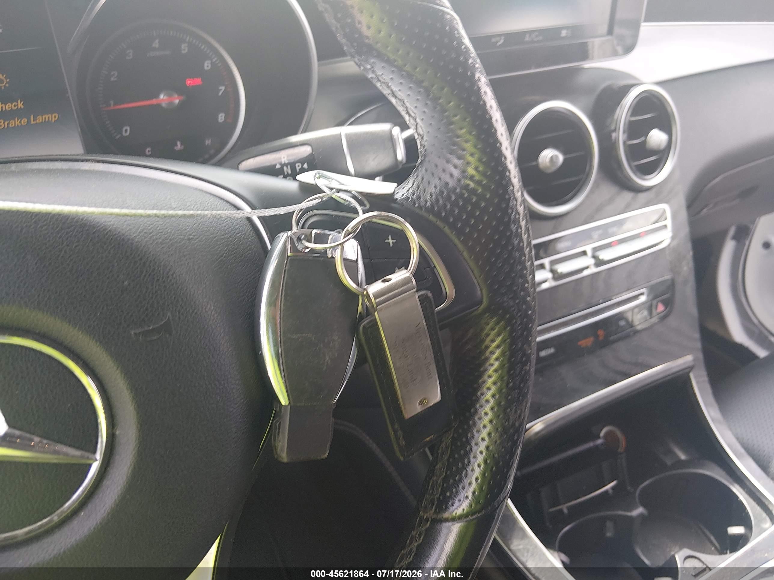 2019 MERCEDES-BENZ GLC 300 4MATIC
