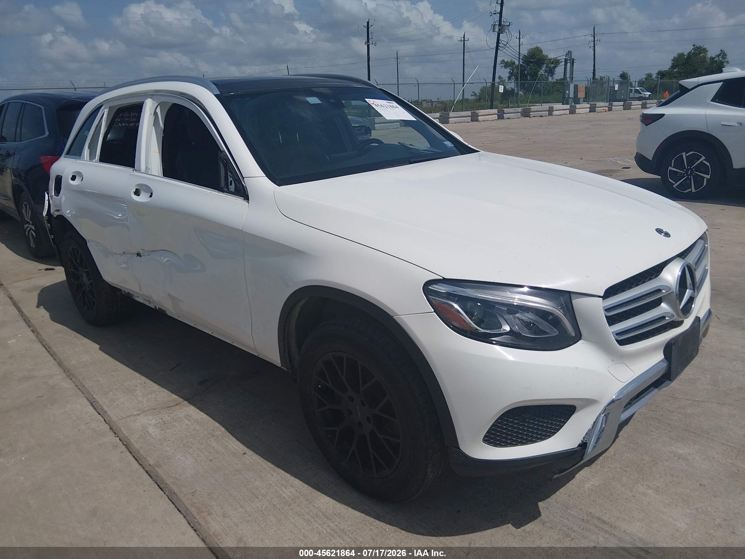 2019 MERCEDES-BENZ GLC 300 4MATIC
