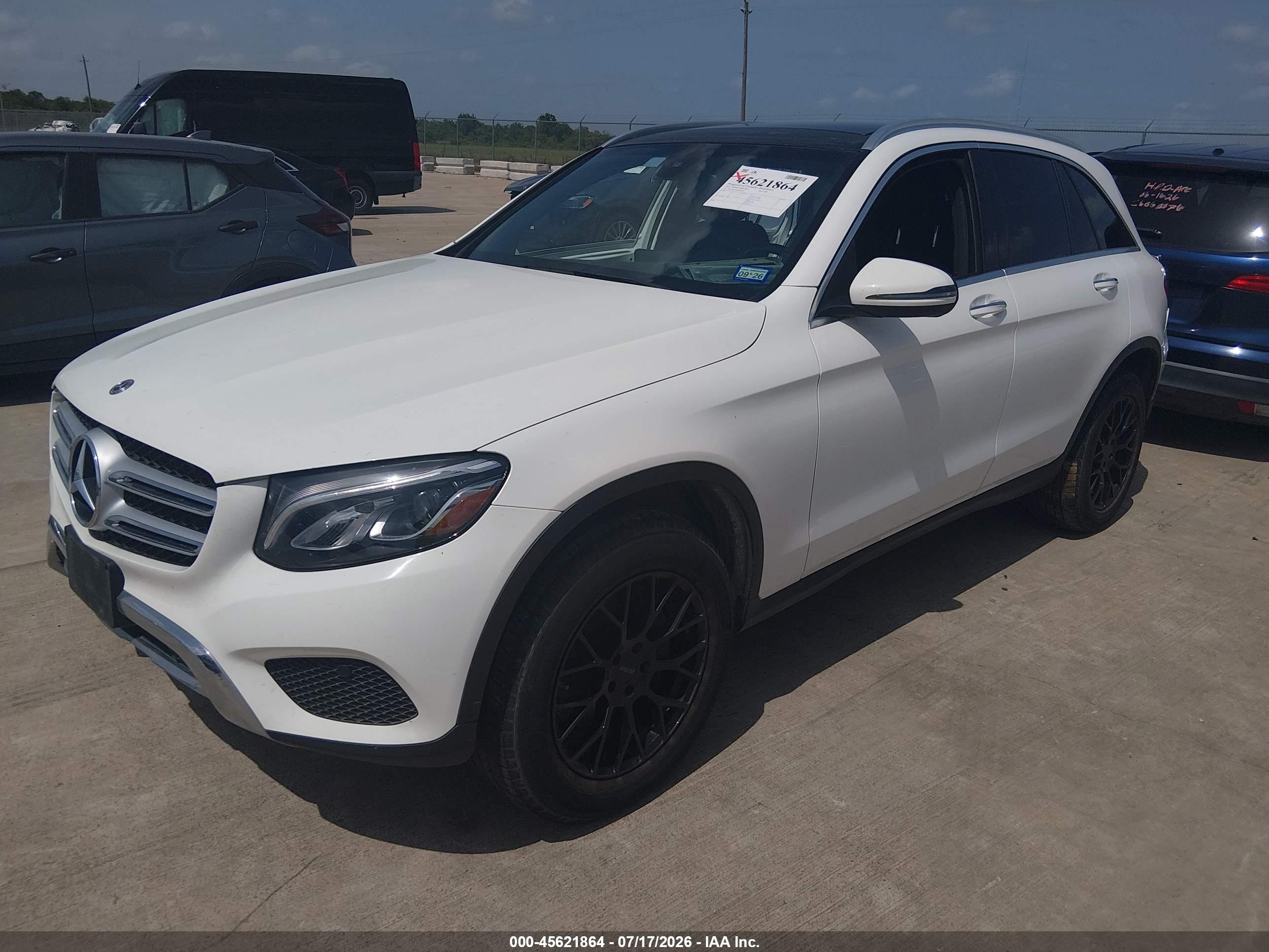 2019 MERCEDES-BENZ GLC 300 4MATIC