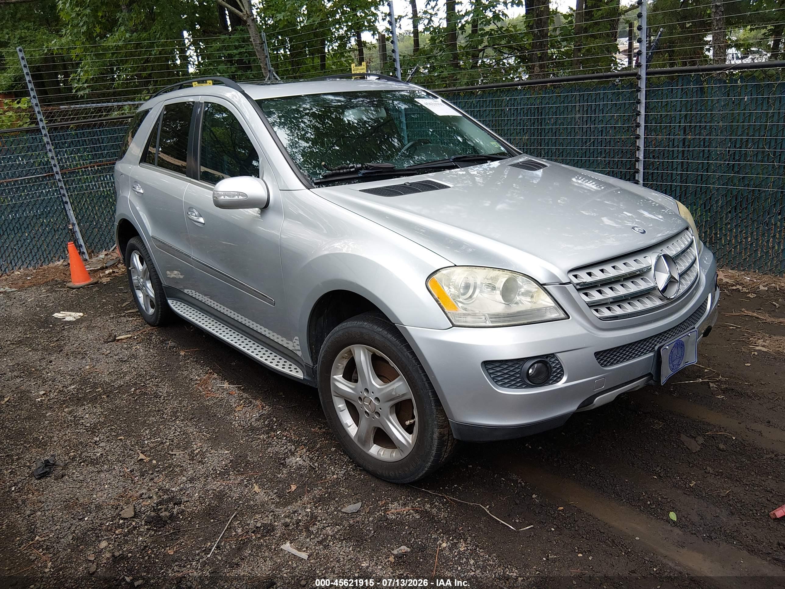 2008 MERCEDES-BENZ M-CLASS ML550 4 MATIC