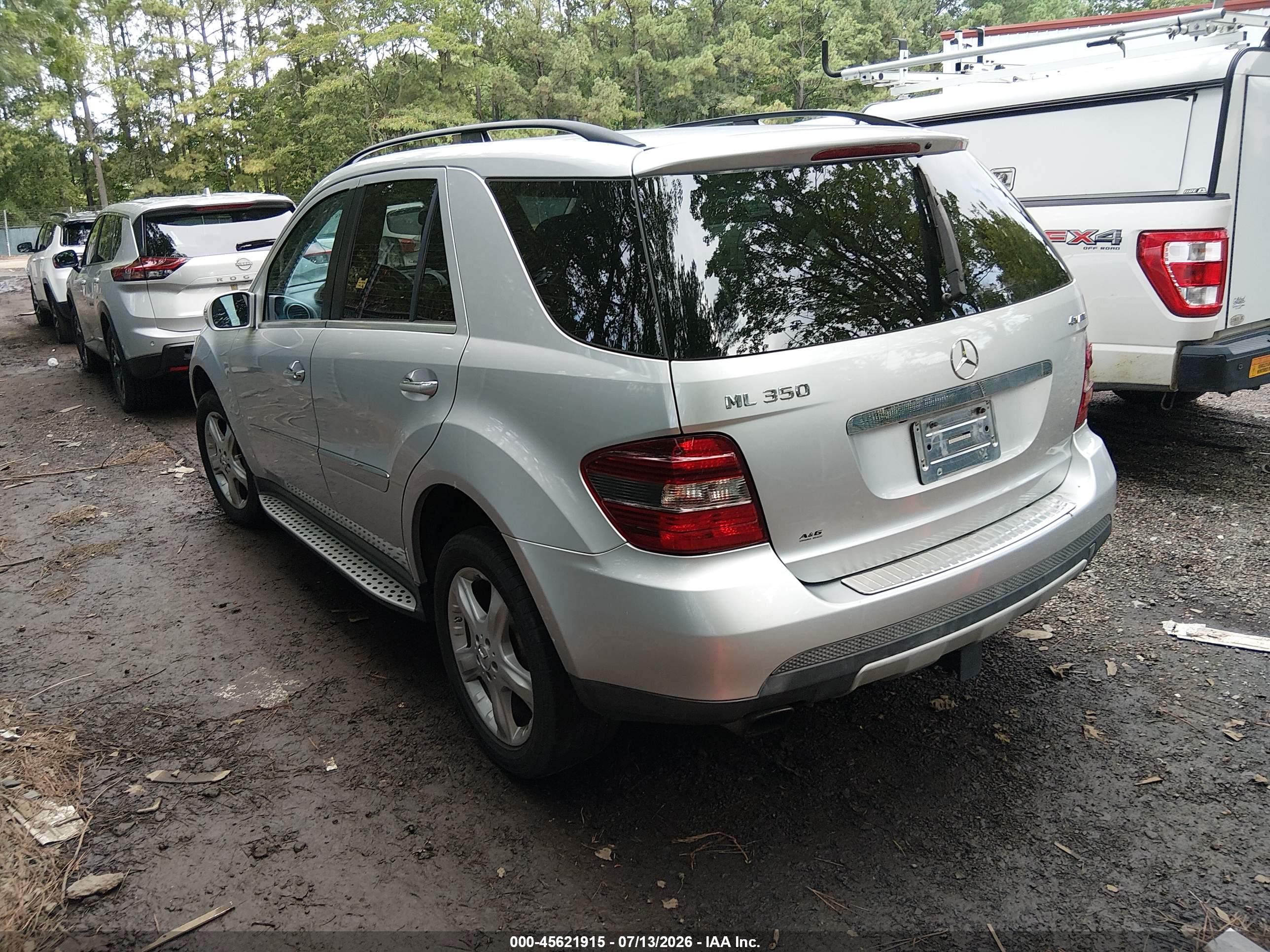 2008 MERCEDES-BENZ M-CLASS ML550 4 MATIC