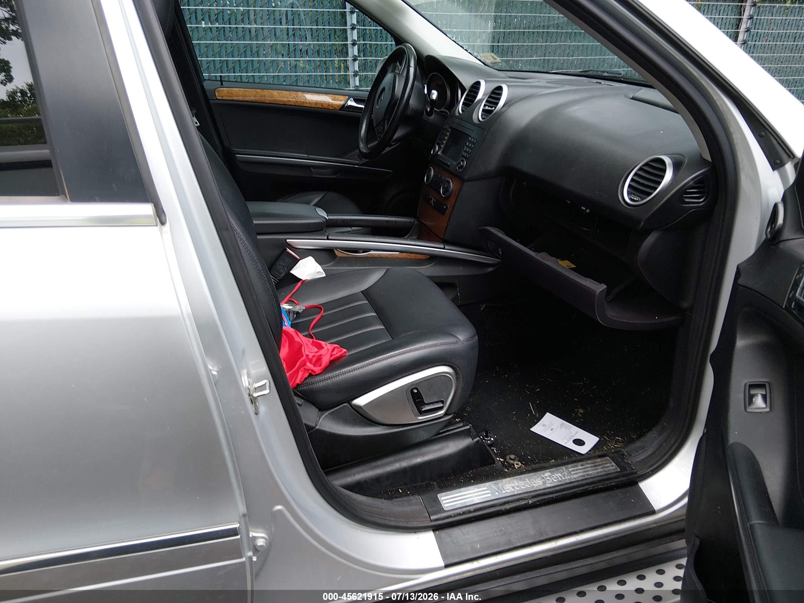 2008 MERCEDES-BENZ M-CLASS ML550 4 MATIC