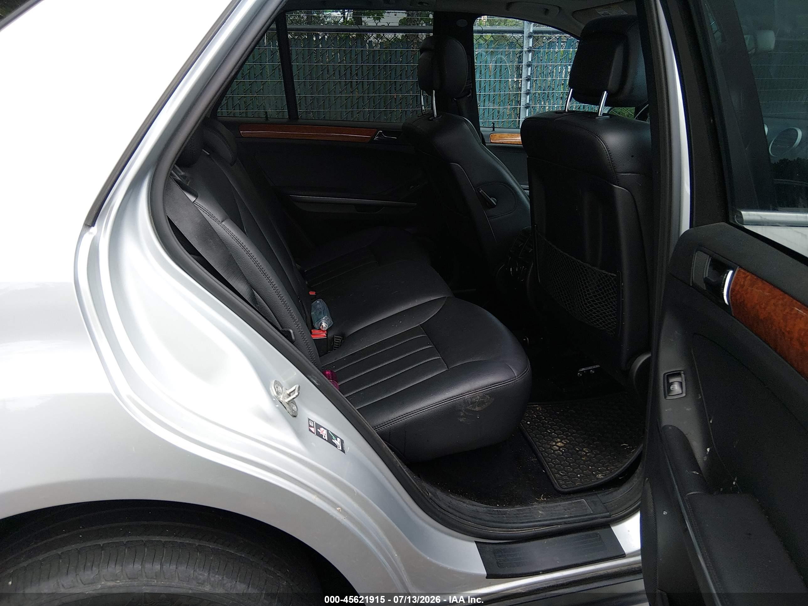 2008 MERCEDES-BENZ M-CLASS ML550 4 MATIC