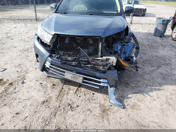 2019 TOYOTA HIGHLANDER LIMITED PLATINUM