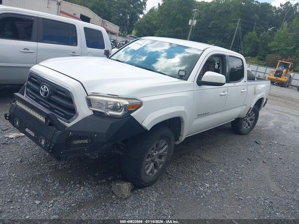 2017 TOYOTA TACOMA SR5 V6