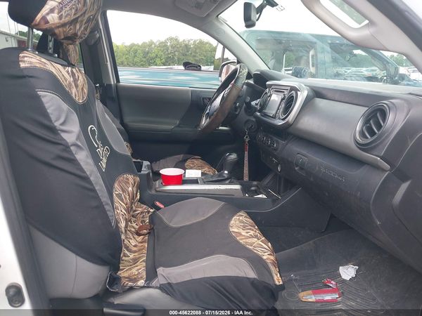 2017 TOYOTA TACOMA SR5 V6