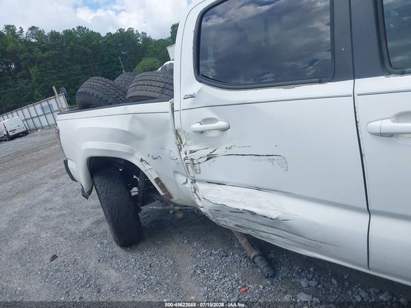 2017 TOYOTA TACOMA SR5 V6