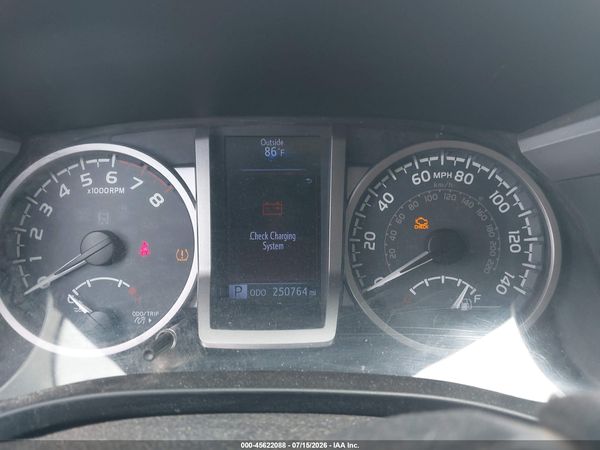 2017 TOYOTA TACOMA SR5 V6