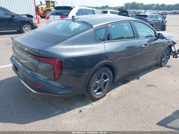 2026 KIA K4 LXS