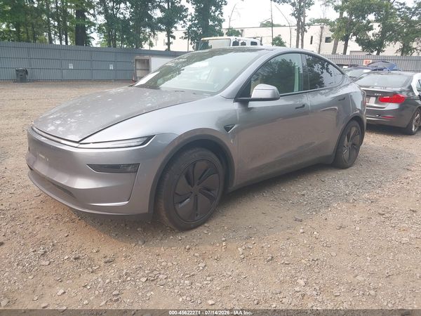 2026 TESLA MODEL Y