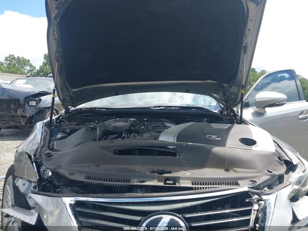 2016 LEXUS IS 300