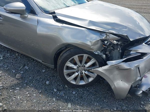 2016 LEXUS IS 300