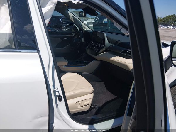 2023 TOYOTA HIGHLANDER PLATINUM