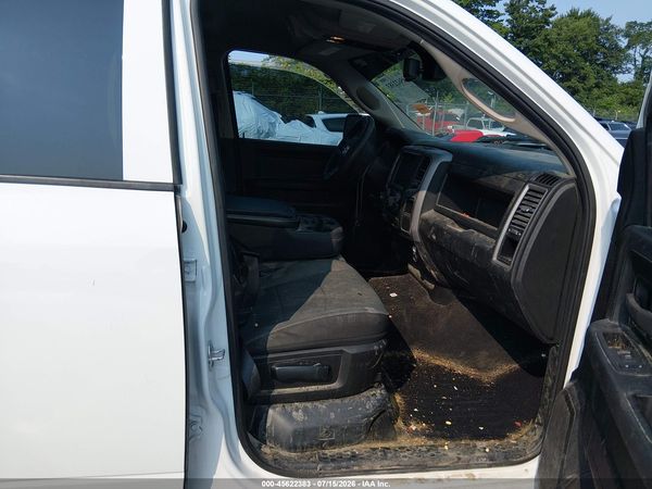 2023 RAM 1500 CLASSIC TRADESMAN  4X4 5'7 BOX