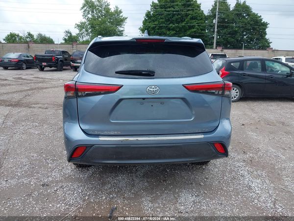2022 TOYOTA HIGHLANDER LIMITED