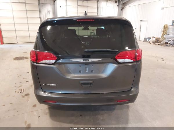 2022 CHRYSLER VOYAGER LX