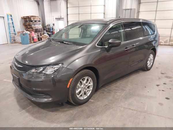 2022 CHRYSLER VOYAGER LX