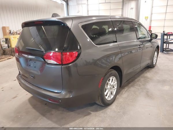 2022 CHRYSLER VOYAGER LX