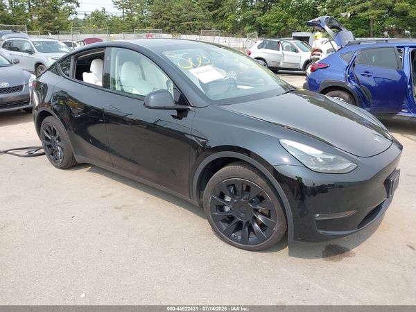 2023 TESLA MODEL Y — I1