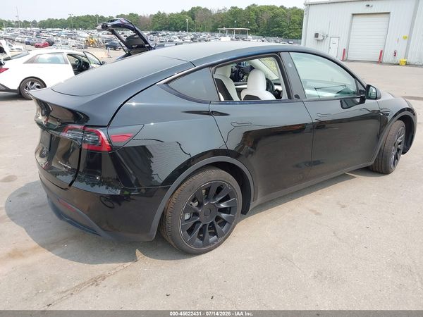 2023 TESLA MODEL Y — I4