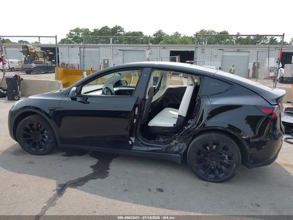 2023 TESLA MODEL Y — I6