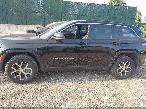 2025 JEEP GRAND CHEROKEE