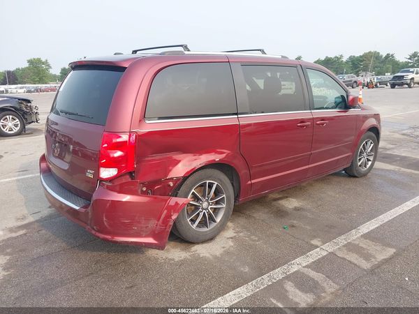 2017 DODGE GRAND CARAVAN SXT — I4