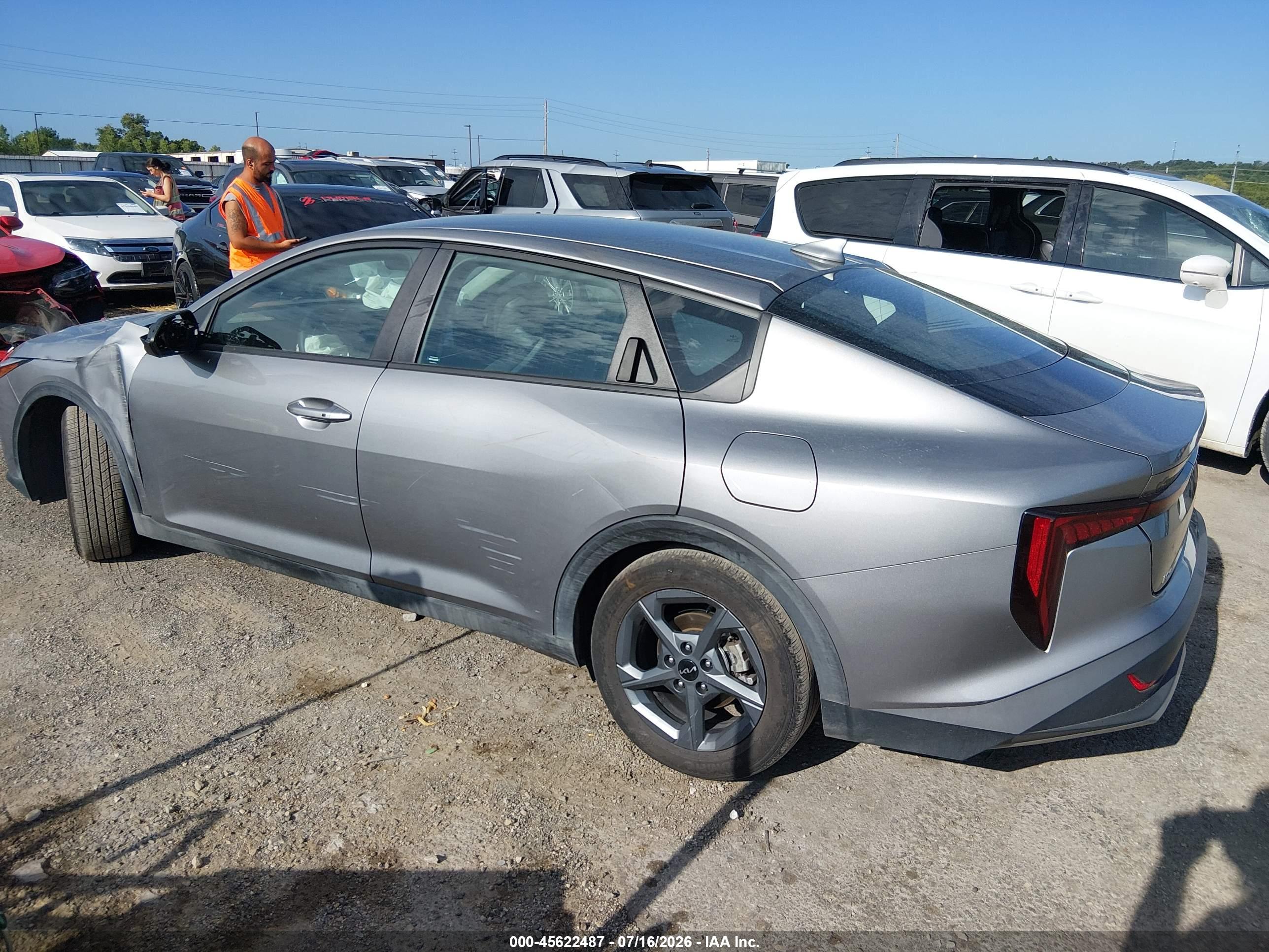 2025 KIA K4 LXS