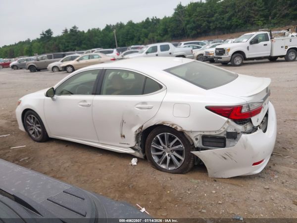 2017 LEXUS ES 300H