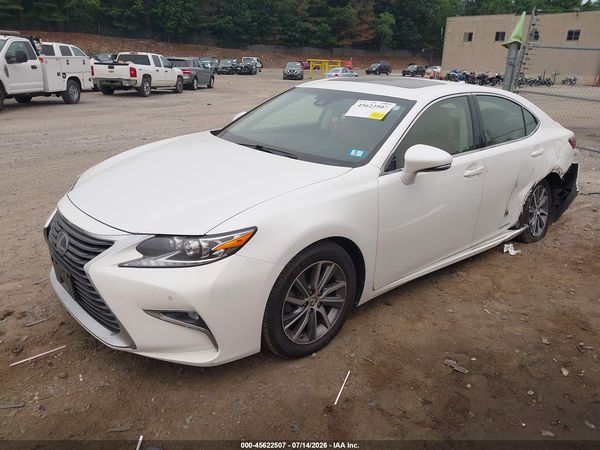 2017 LEXUS ES 300H