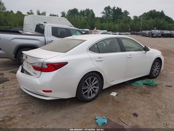 2017 LEXUS ES 300H