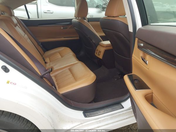 2017 LEXUS ES 300H