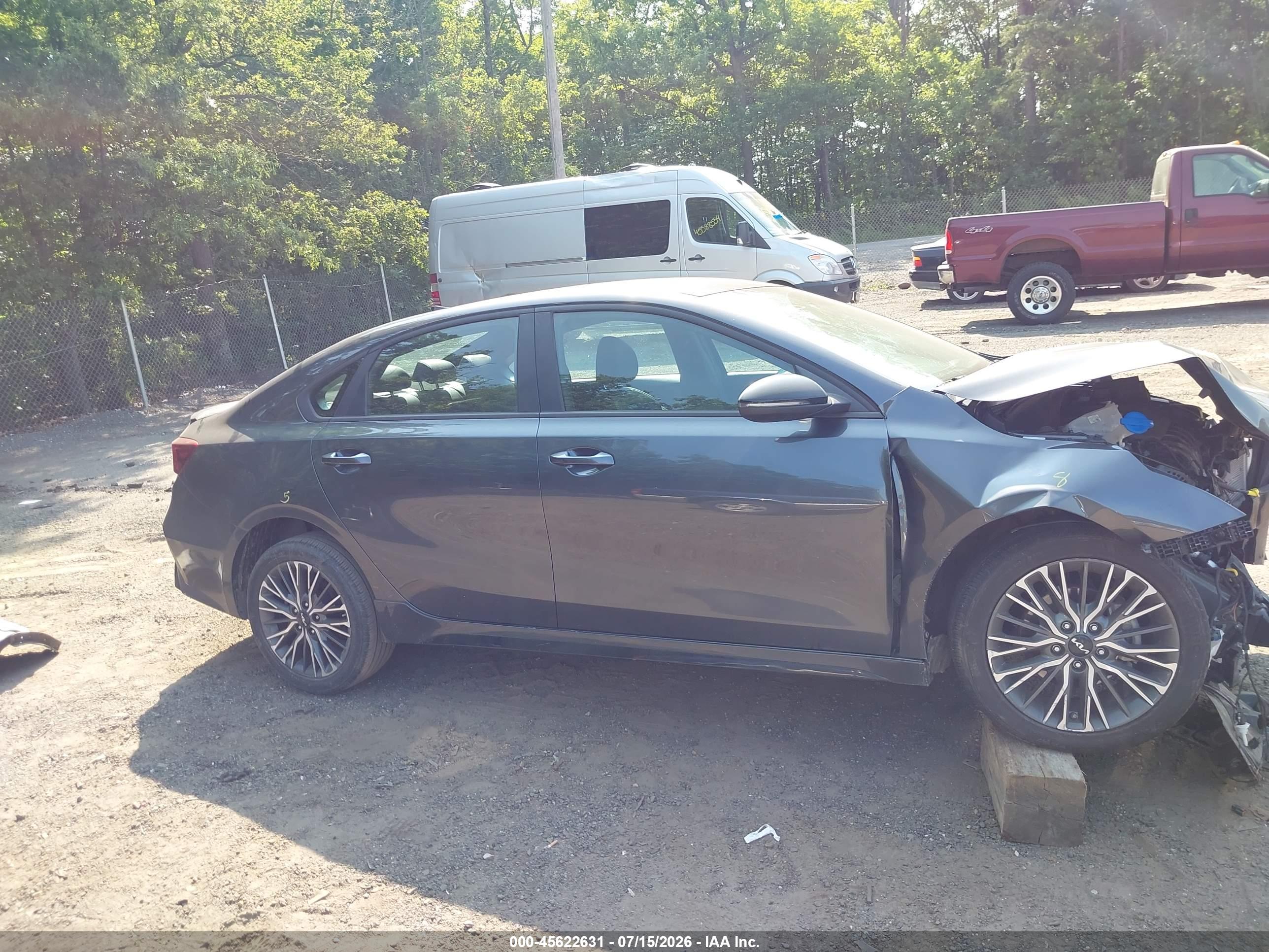 2023 KIA FORTE GT Line