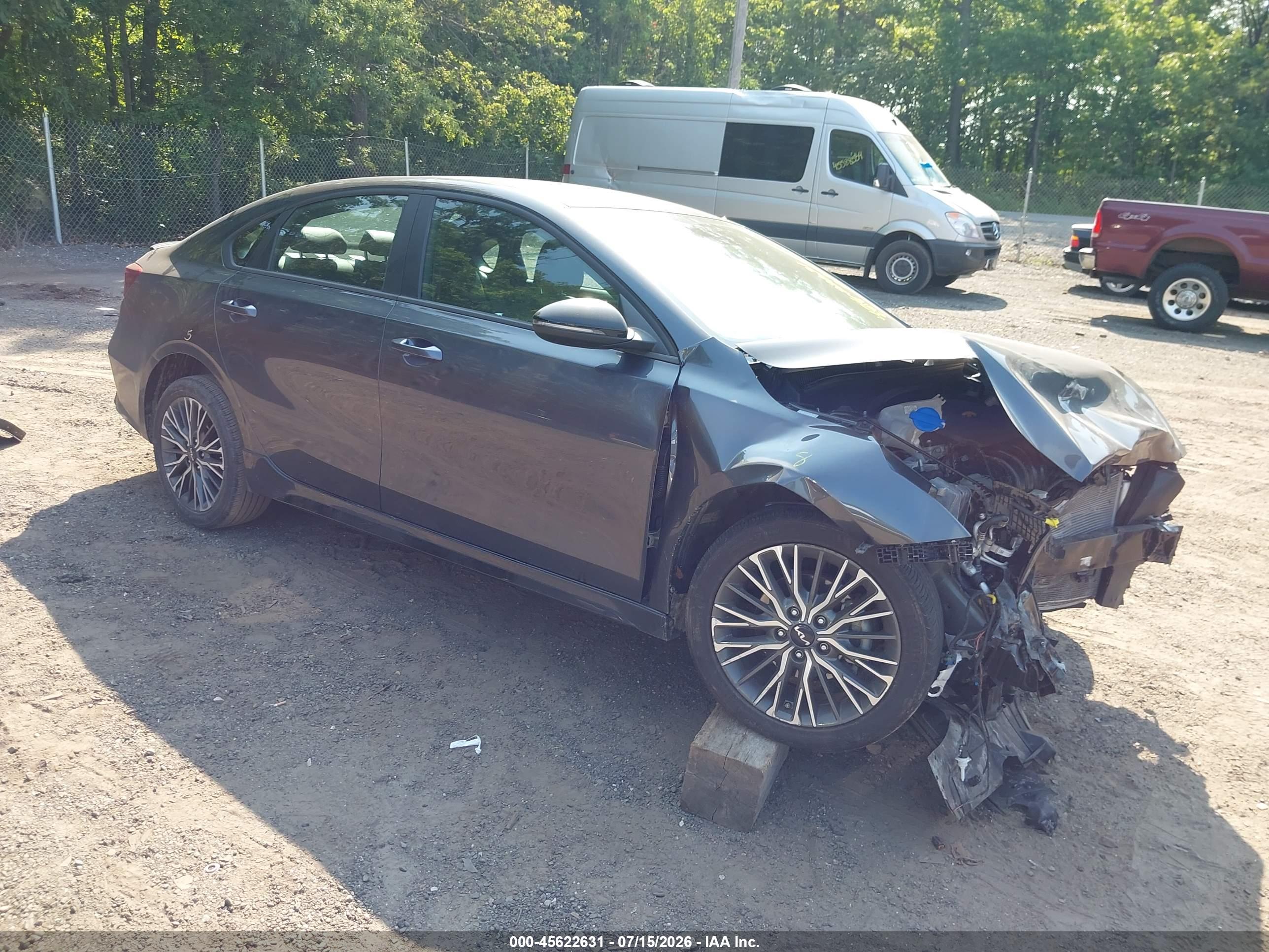 2023 KIA FORTE GT Line