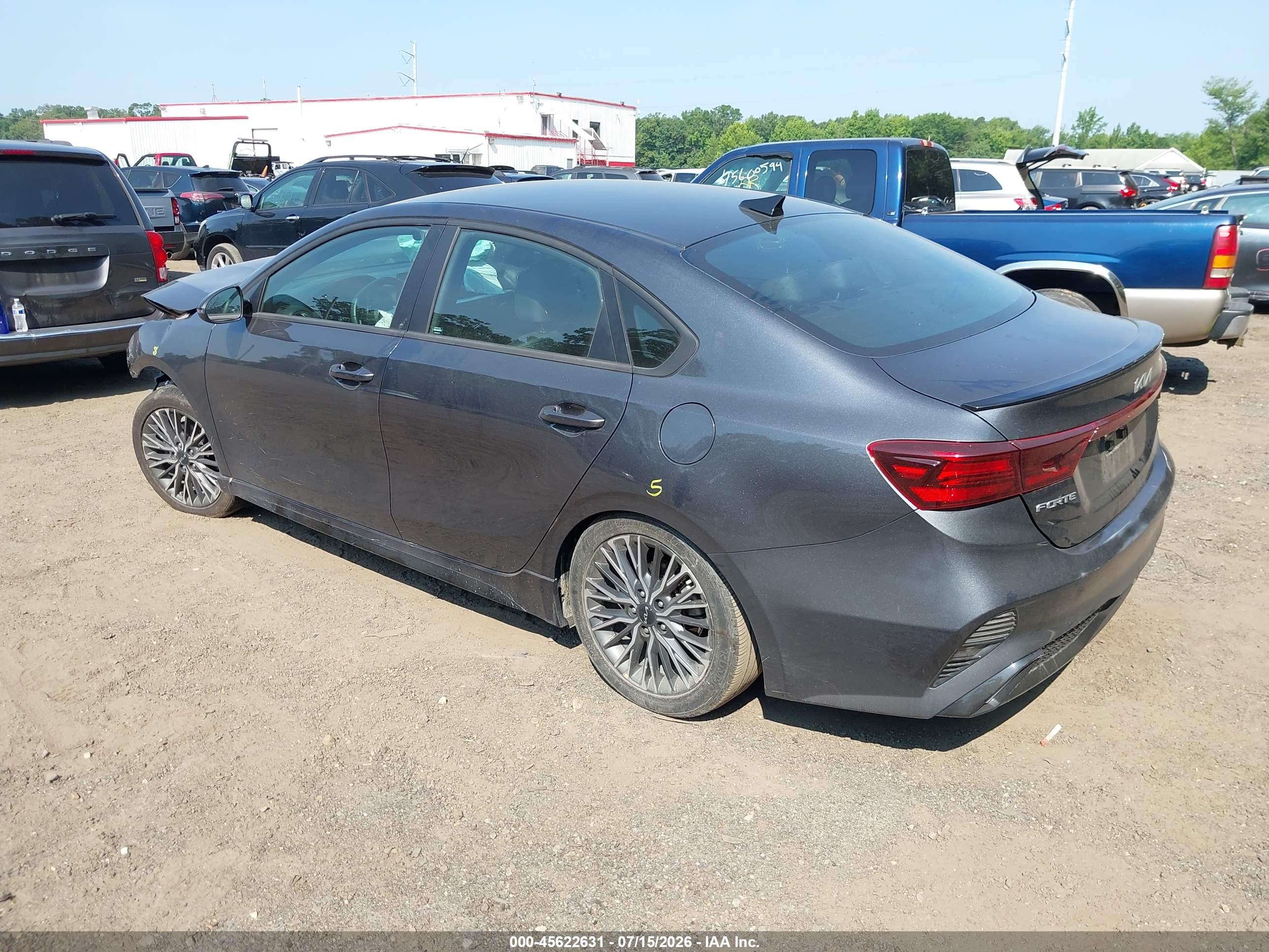 2023 KIA FORTE GT Line