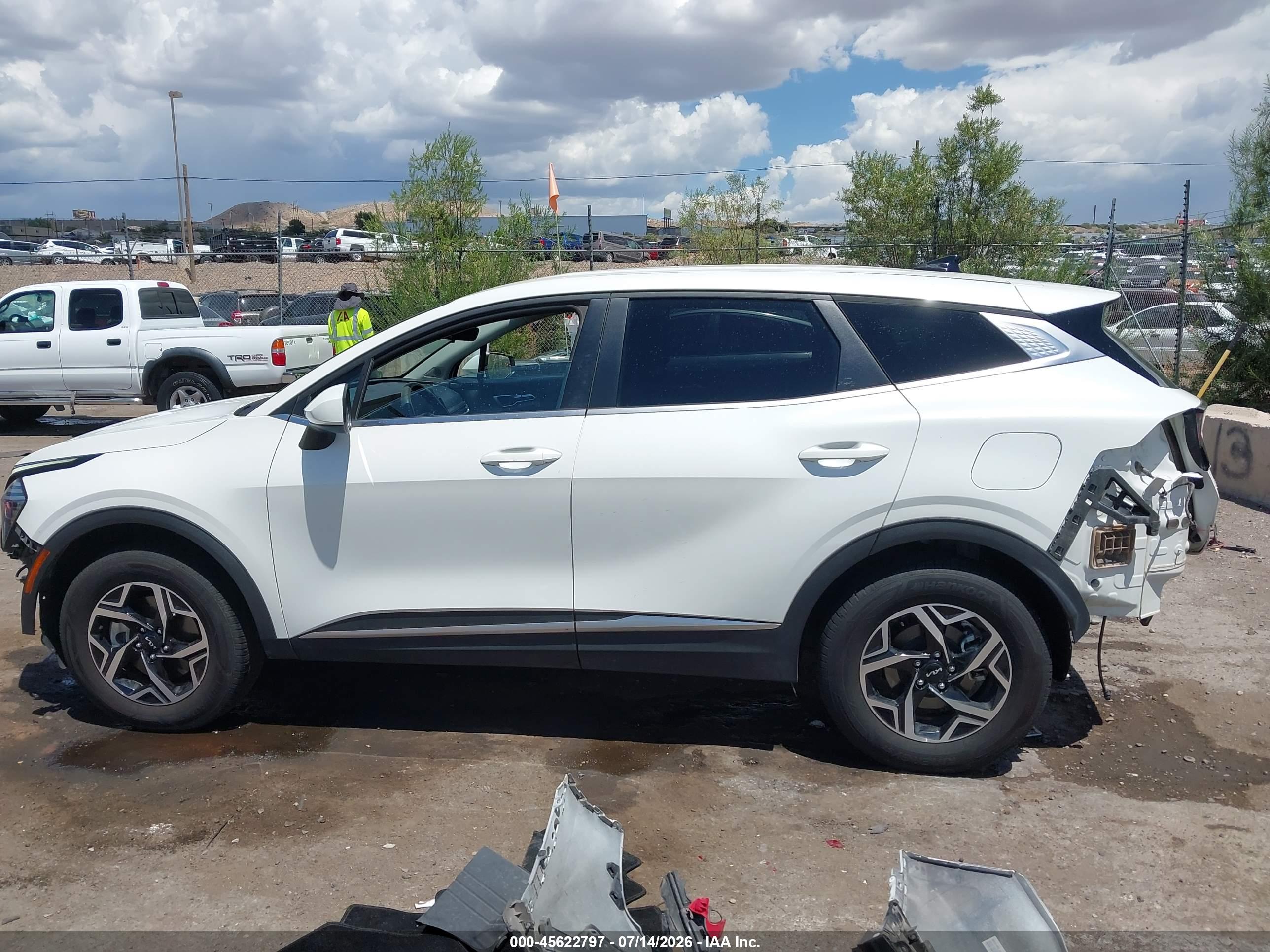 2024 KIA SPORTAGE LX