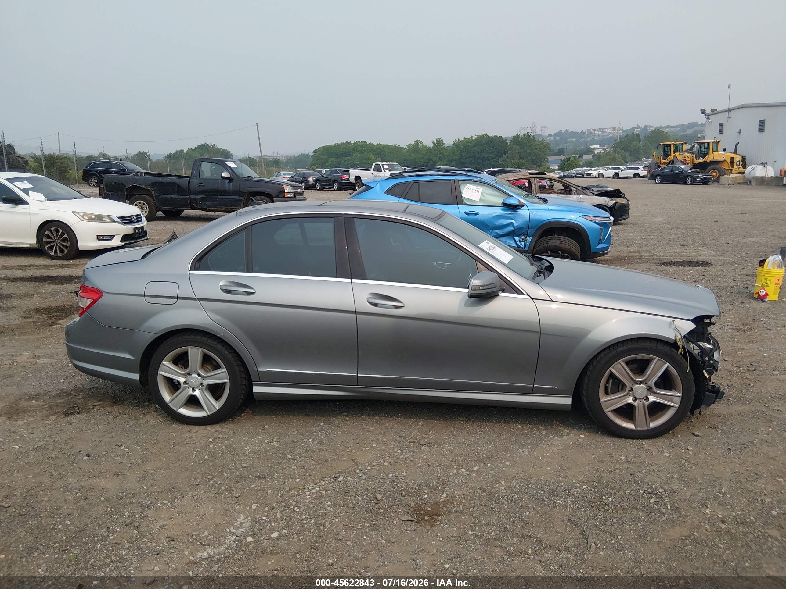 2011 MERCEDES-BENZ C 300 C300 4-MATIC