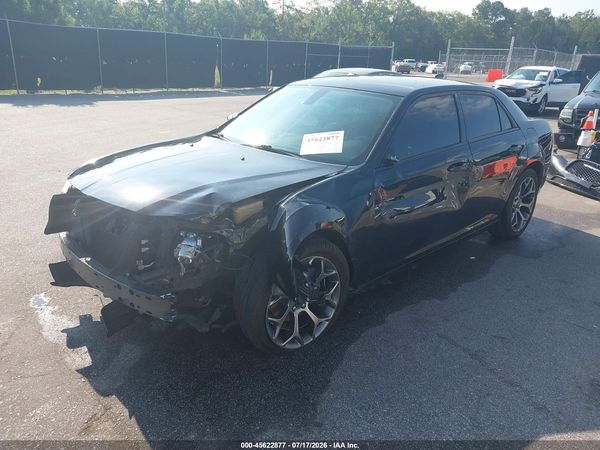 2018 CHRYSLER 300 — I2