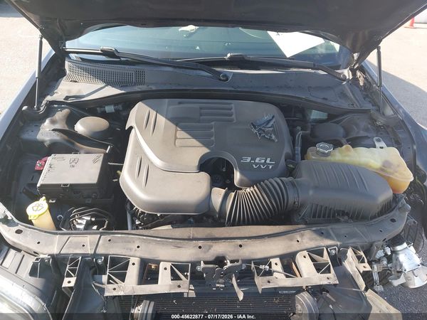 2018 CHRYSLER 300 TOURING — I10