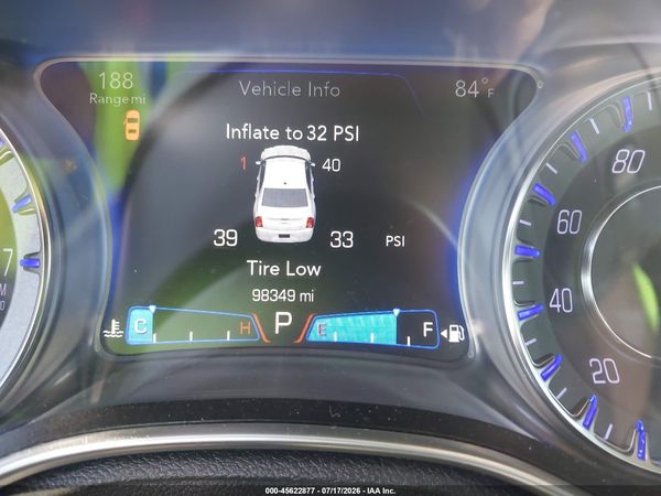 2018 CHRYSLER 300 TOURING — I118