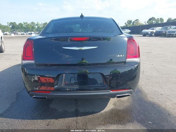 2018 CHRYSLER 300 TOURING — I119